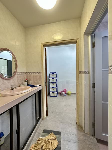 Taman Bukit Katil Indah untuk Untuk Dijual - RM 390,000, Apr 2026 - Bathroom - PropertyGuru.com.my