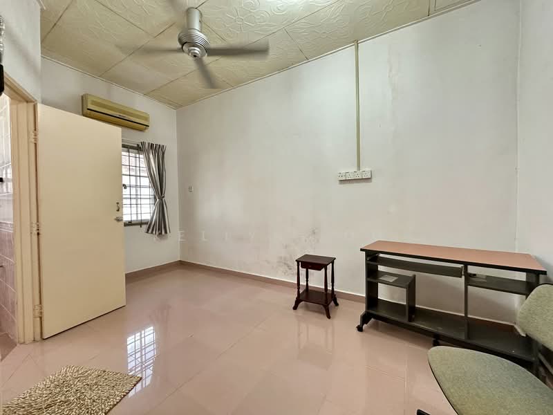 2-storey Terraced House for Sale in Taman Bukit Katil Indah (Bukit Katil) - Kellyn Foo - Interior - PropertyGuru.com.my