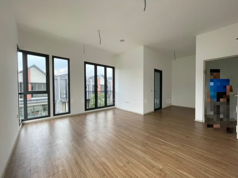 2-storey Terraced House for Sale in Elmina (Shah Alam) - Derrick Ang - Living Room - PropertyGuru.com.my