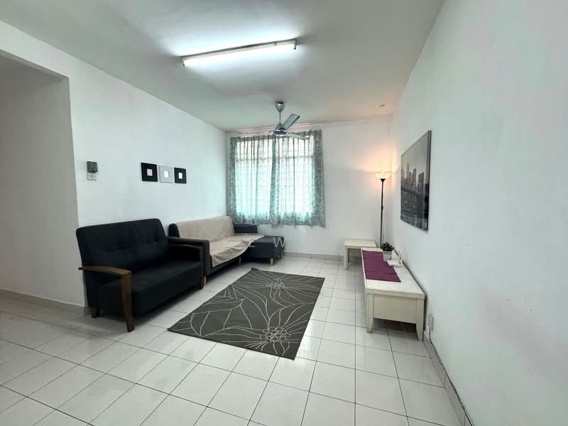 Mutiara Perdana (Mutiara Court) untuk Untuk Disewa - RM 2,000 /bulan, Mac 2026 - Living Room - PropertyGuru.com.my
