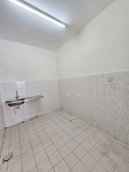 Apartment for Sale at Idaman Senibong - Bess Wong - Kitchen - PropertyGuru.com.my