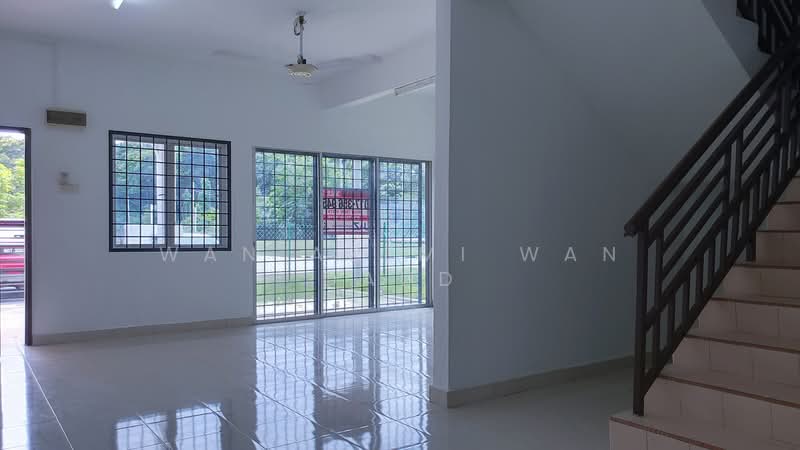 Taman Greenview, Port Dickson untuk Untuk Dijual - RM 275,000, Apr 2026 - Living Room - PropertyGuru.com.my