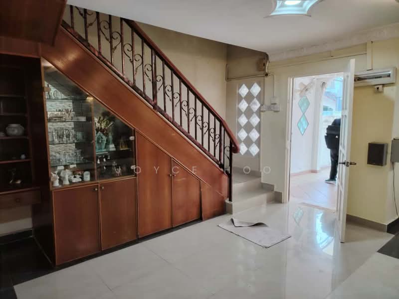 2-storey Terraced House for Sale in Puchong Perdana (Selangor) - Joyce Hoo - Entrance - PropertyGuru.com.my