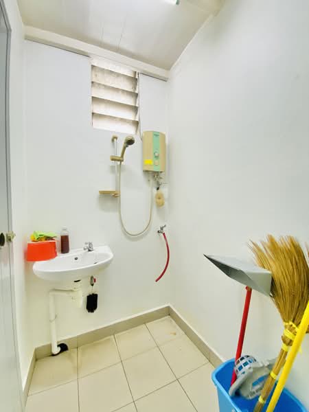 Jalan Kebun Nyior untuk Untuk Dijual - RM 950,000, Mac 2026 - Bathroom - PropertyGuru.com.my