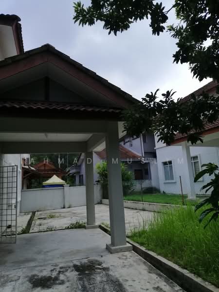 Semi-Detached House for Sale in Puncak Alam (Selangor) - Ahmad Muslim - PropertyGuru.com.my