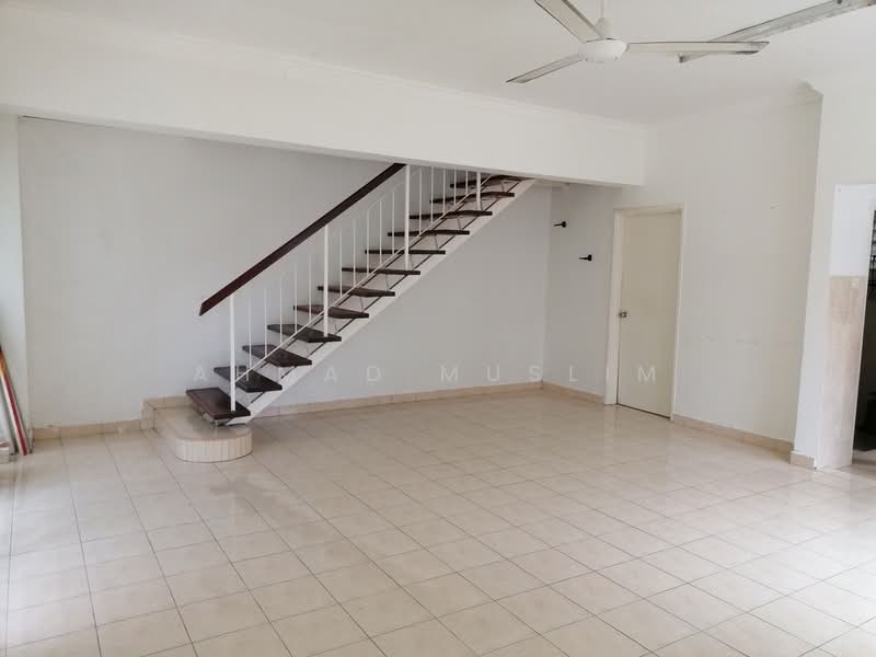Semi-Detached House for Sale in Puncak Alam (Selangor) - Ahmad Muslim - PropertyGuru.com.my