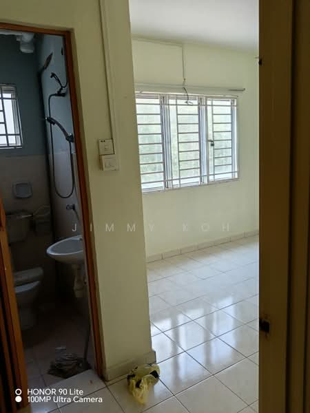 Pangsapuri untuk Disewa di Casa Riana - Jimmy Koh - Bathroom - PropertyGuru.com.my
