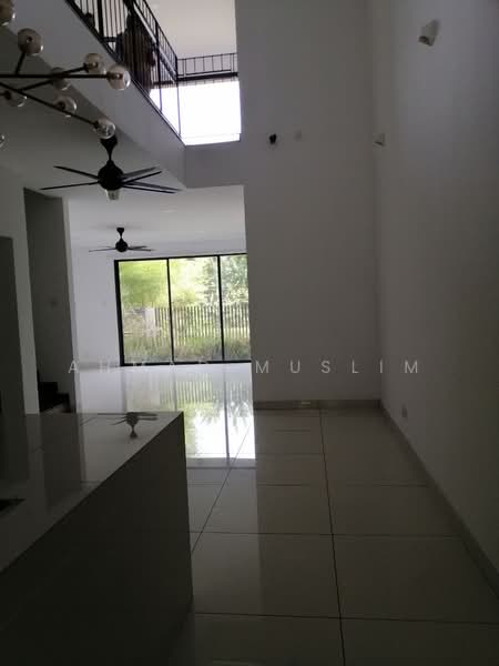 3-storey Terraced House for Sale in Laman Glenmarie (Shah Alam) - Ahmad Muslim - PropertyGuru.com.my