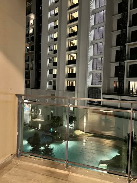 Bloomsvale Menara Vista Petaling untuk Untuk Disewa - RM 3,300 /bulan, Mac 2026 - Pool View - PropertyGuru.com.my