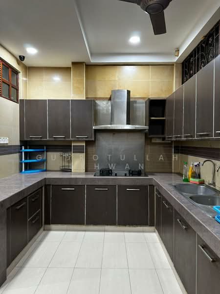 Semi-Detached House for Rent in Kajang (Selangor) - Gudrotullah Ikhwan - Kitchen - PropertyGuru.com.my