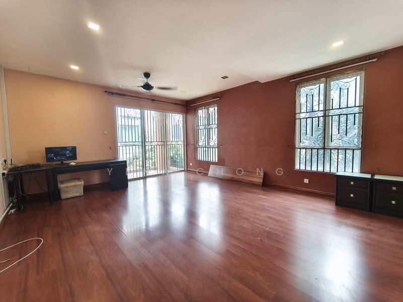 Bungalow for Sale in Taman Yarl (Jalan Klang Lama (Old Klang Road)) - Yenn Chong - Living Room - PropertyGuru.com.my