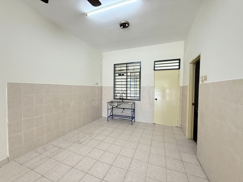 2-storey Terraced House for Sale in Johor Bahru (Johor) - Kayden Voon - Kitchen - PropertyGuru.com.my