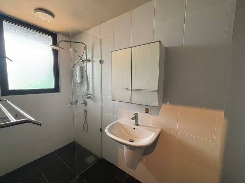 Service Residence for Rent at V@SUMMERPLACE - Jessica Ma - Bathroom - PropertyGuru.com.my