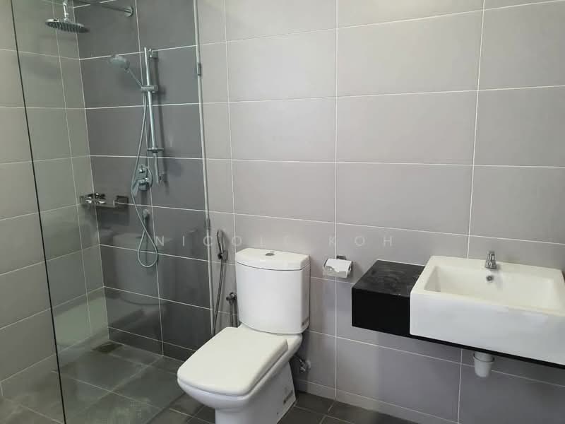 Condominium for Rent at Golden Triangle 2 - Nicole Koh - Bathroom - PropertyGuru.com.my