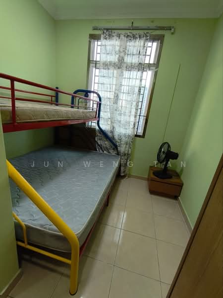 Apartment for Rent at Sri Samudera Apartment (Seaview Residence Suites) - Jun Weng Tan - Bedroom - PropertyGuru.com.my