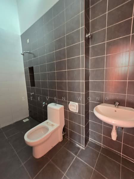 2-storey Terraced House for Sale in Setia Ecohill (Semenyih) - Steven Wong - Bathroom - PropertyGuru.com.my
