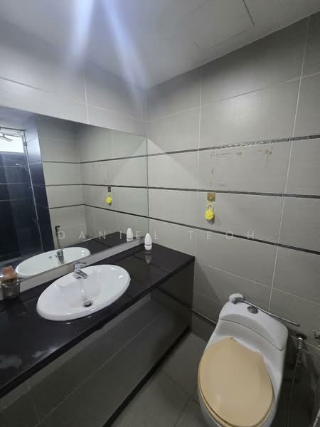 Condominium for Rent at The Reef Condominium - Daniel Teoh - Bathroom - PropertyGuru.com.my