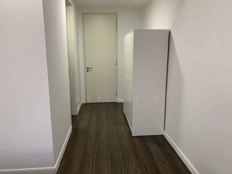 Condominium for Sale at Hampshire Residences - Justin Lim - Corridor - PropertyGuru.com.my