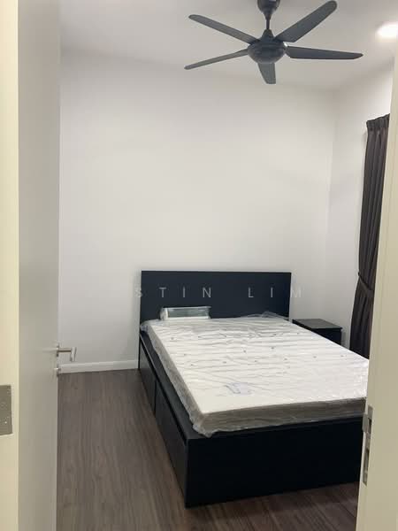 Condominium for Sale at Hampshire Residences - Justin Lim - Bedroom - PropertyGuru.com.my