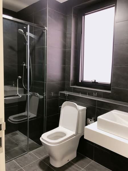 Condominium for Sale at Hampshire Residences - Justin Lim - Bathroom - PropertyGuru.com.my
