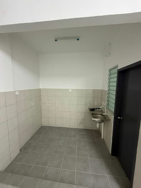 Apartment for Rent at Pangsapuri Laman Indah - Nickki Lim - Kitchen - PropertyGuru.com.my