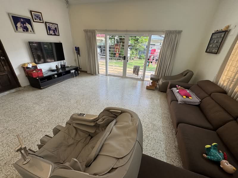 For Sale - Seksyen 2