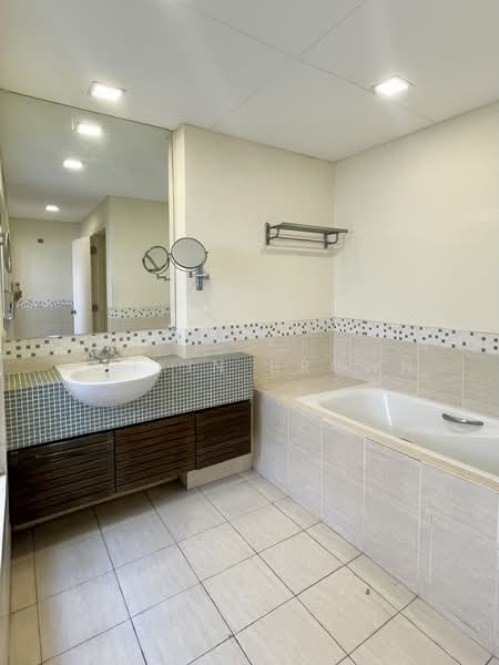 Condominium for Sale at Seri Maya Condominium - Syikin Brown - Master Bathroom - PropertyGuru.com.my
