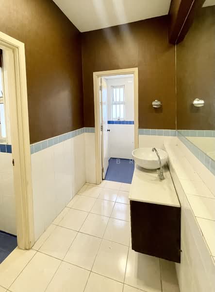 Condominium for Sale at Seri Maya Condominium - Syikin Brown - Bathroom - PropertyGuru.com.my