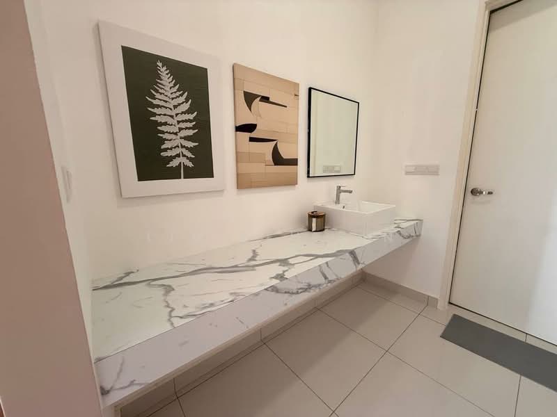 Ferringhi Residence 2 untuk Untuk Disewa - RM 4,400 /bulan, Mac 2026 - Bathroom - PropertyGuru.com.my