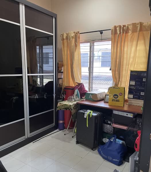 2-storey Terraced House for Sale in Subang Jaya (Selangor) - Alyna Ang - Study - PropertyGuru.com.my