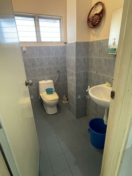 2-storey Terraced House for Sale in Subang Jaya (Selangor) - Alyna Ang - Bathroom - PropertyGuru.com.my