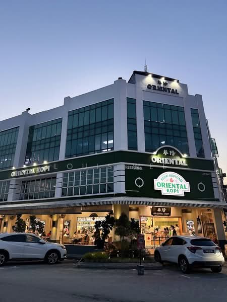 Shop / Office for Rent in Bandar Puteri Puchong (Puchong) - Louis Wee - Exterior - PropertyGuru.com.my