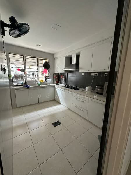 2.5-storey Terraced House for Sale in Puchong (Selangor) - Lucas Loh - Kitchen - PropertyGuru.com.my