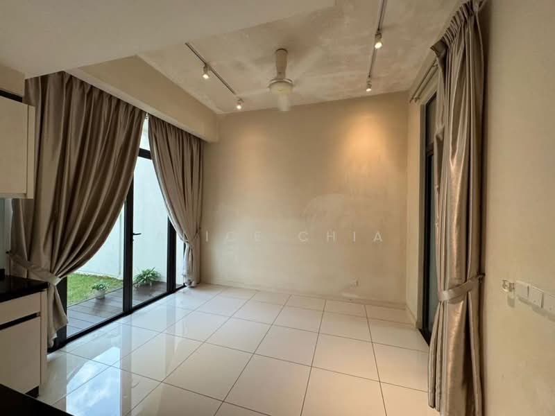 Avira Medini Iskandar untuk Untuk Dijual - RM 1,200,000, Mac 2026 - Living Room - PropertyGuru.com.my