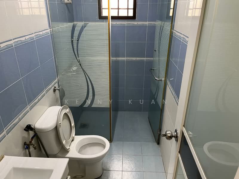 Semi-Detached House for Sale in Happy Garden (Kuchai Lama) - Kenny Kuan - Bathroom - PropertyGuru.com.my