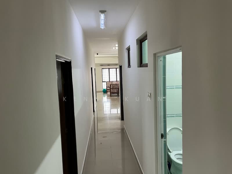 Semi-Detached House for Sale in Happy Garden (Kuchai Lama) - Kenny Kuan - Corridor - PropertyGuru.com.my