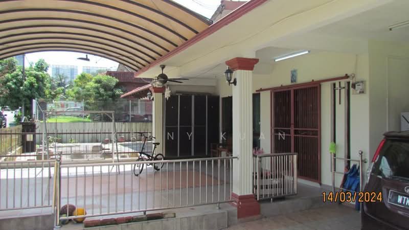 Semi-Detached House for Sale in Happy Garden (Kuchai Lama) - Kenny Kuan - Exterior - PropertyGuru.com.my