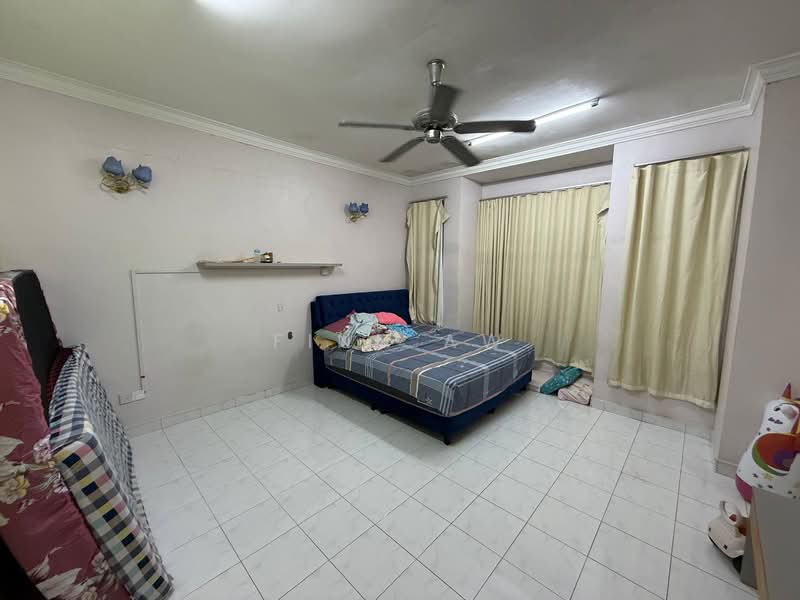 2-storey Terraced House for Sale in Taman Seri Orkid (Skudai) - Finn Aw - Bedroom - PropertyGuru.com.my