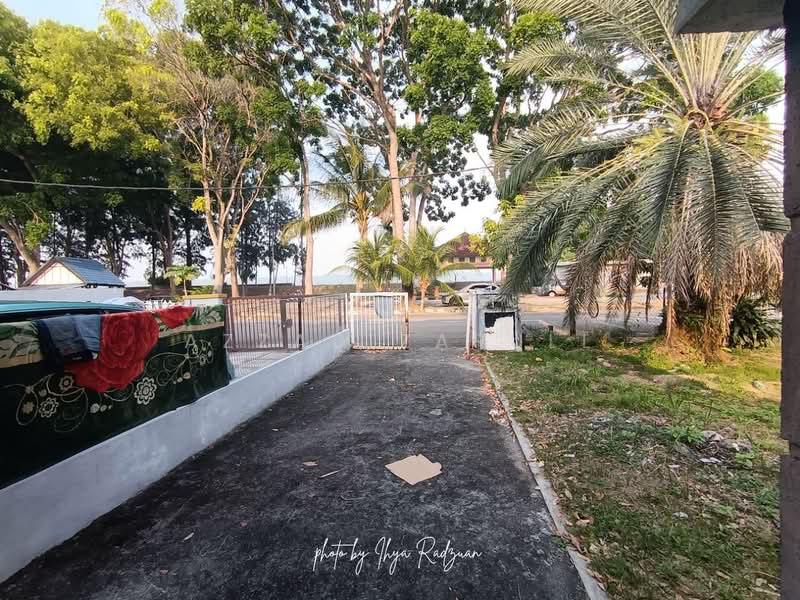 2-storey Terraced House for Sale in Laguna Park (Pelabuhan Klang) - Azzad Zarull - Exterior - PropertyGuru.com.my