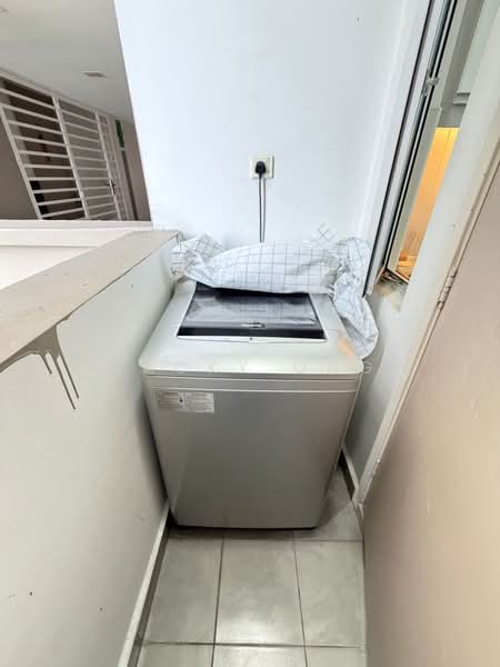 Austin Suites (Permata Austin) untuk Untuk Disewa - RM 1,500 /bulan, Mac 2026 - Balcony - PropertyGuru.com.my