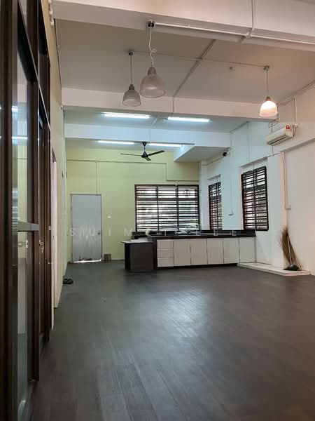 Shop / Office for Rent in Taman Impian Emas (Skudai) - Suimei Lee - Kitchen - PropertyGuru.com.my