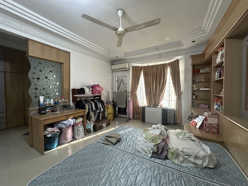 2-storey Terraced House for Sale in Taman Ungku Tun Aminah (Skudai) - Sky Tee - Bedroom - PropertyGuru.com.my