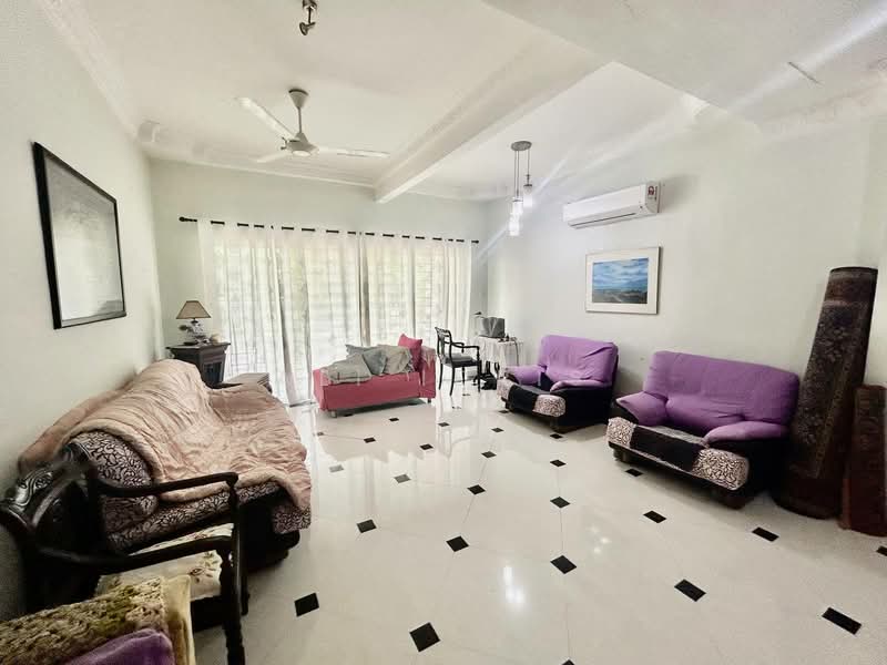 Semi-Detached House for Sale in Ulu Kelang (Selangor) - Ali Idris - Living Room - PropertyGuru.com.my