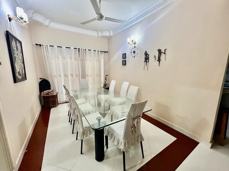 Semi-Detached House for Sale in Ulu Kelang (Selangor) - Ali Idris - Dining Room - PropertyGuru.com.my