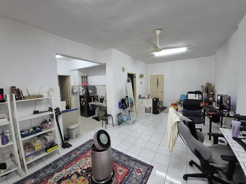 Kondominium untuk Dijual di Pelangi Damansara - Roy Choong - Living Room - PropertyGuru.com.my