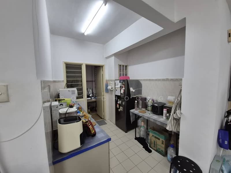 Kondominium untuk Dijual di Pelangi Damansara - Roy Choong - Kitchen - PropertyGuru.com.my