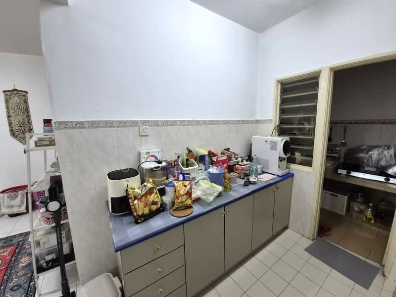 Kondominium untuk Dijual di Pelangi Damansara - Roy Choong - Kitchen - PropertyGuru.com.my