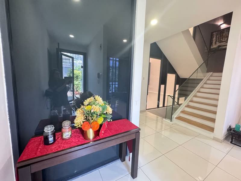 Empire Residence untuk Untuk Dijual - RM 2,000,000, Mac 2026 - Entrance - PropertyGuru.com.my