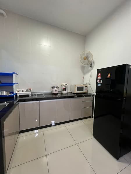 Condominium for Sale at Desa Golf Condominium - Ms Chang - Kitchen - PropertyGuru.com.my