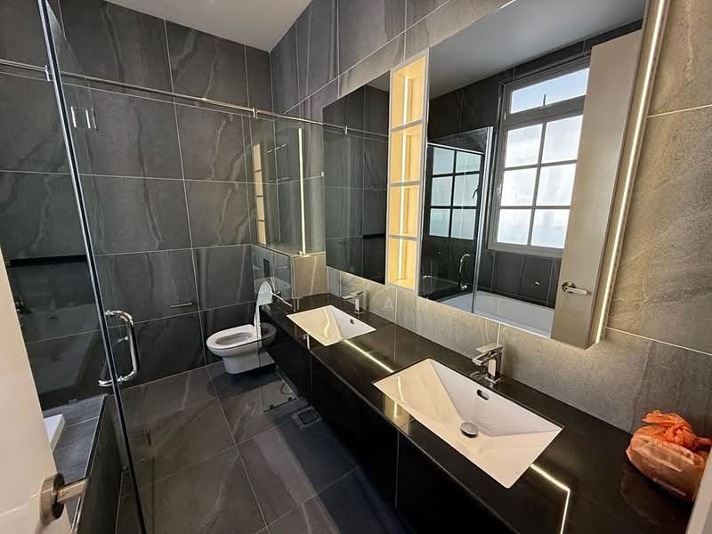 Semi-Detached House for Sale in Taman Ekoflora (Johor Bahru) - KT Tan - Bathroom - PropertyGuru.com.my